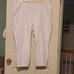 Belle by Kim Gravel size 24W white cropped jeans